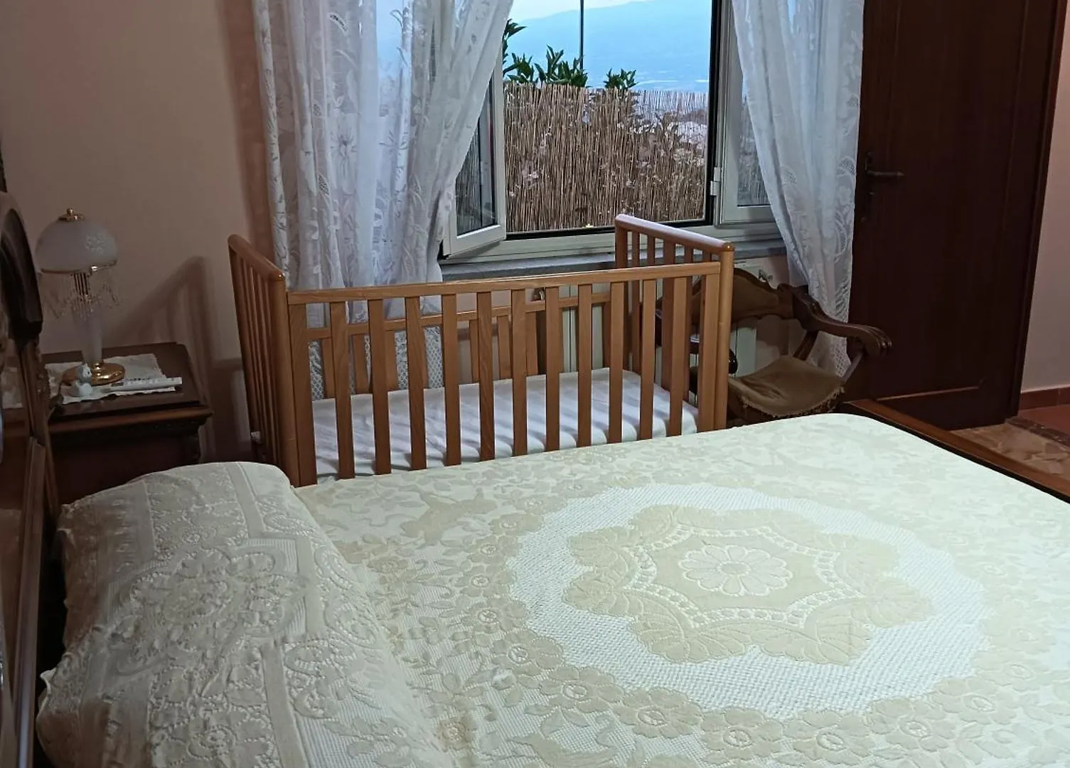Holiday Room 